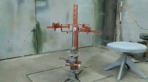 Самодельный стенд для снятия пружин  Как он работает.