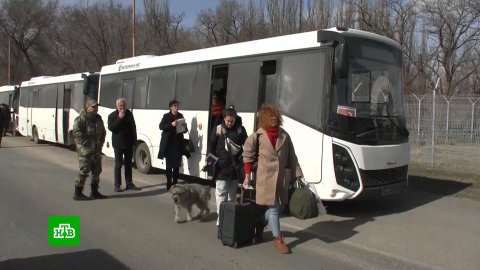 Российские военные вывезли из Херсона в Крым 148 граждан Турции и Украины