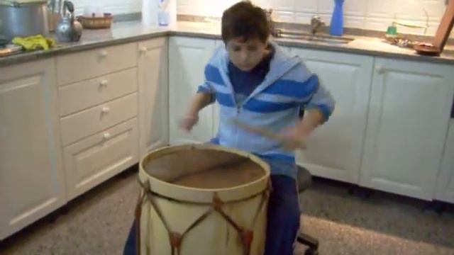 Bombo leguero de Naza hijo de Juan Saavedra смотреть онлайн