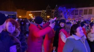 Танцы на площади