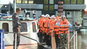 Юные ярославские моряки готовятся к большому походу