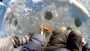 Ловля корюшки Петровка . Зимняя рыбалка в приморье 2019