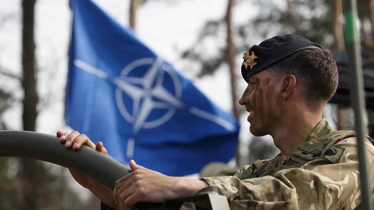 Новости россии и нато сегодня. НАТО И Россия. Украина НАТО. Россия США НАТО.