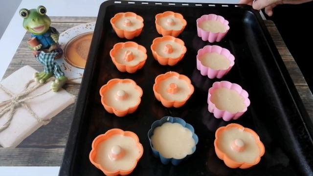 БИСКВИТНЫЕ КЕКСИКИ с варёным сгущенным молоком.