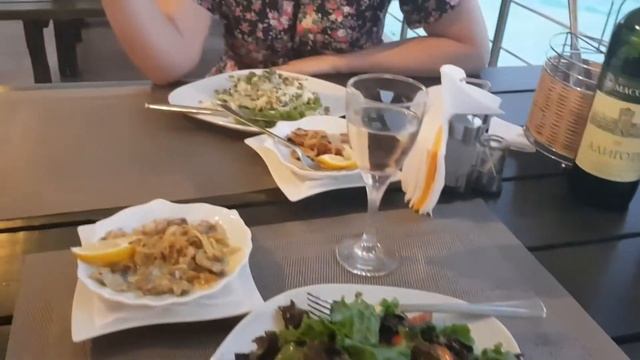 Посёлок Утёс, Крым 2017, цены на еду в Утесе, кафе Paradise