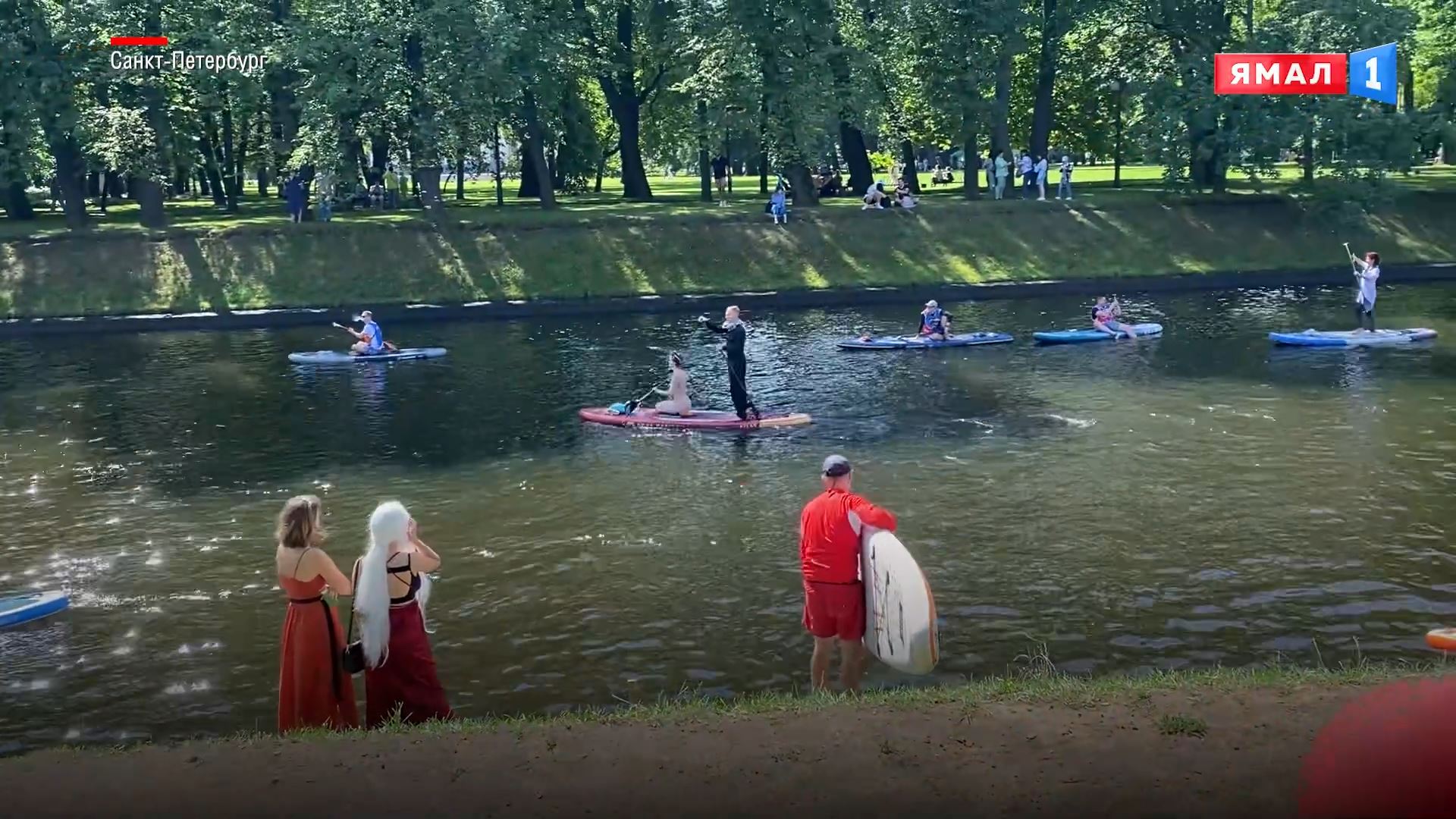 Эльфы, воины и пираты: в Петербурге прошел крупнейший костюмированный сапфест в Европе