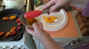 Мини перчики фаршированные мягким сыром  Деликатесная закуска