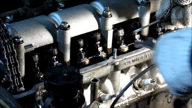 Простая регулировка клапанов ВАЗ классика (2101,2103,2106) Simple adjustment of VAZ valves смотреть онлайн