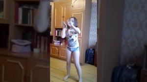 Танец" мама я в Дубае"