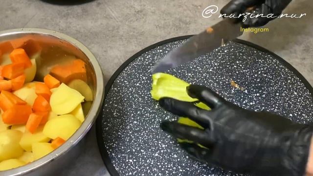 Уақытыңызды үнемдеңіз! Пеште ЕТТІ көкөністермен бірге пісіреміз. Ең оңай?Мясо с овощами в духовке.