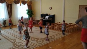 Танец "Летка-енка" (2 мл.гр) г.Коломна "Светлячок"