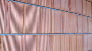 Построить дом из керамических блоков.  Когда класть облицовку, одновременно со стенами или потом?