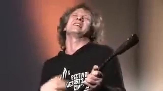 Виртуозная игра на балалайке смотреть онлайн