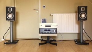 Monitor Audio PL 100, Audia Flight One, Onkyo Integra DX-7711.