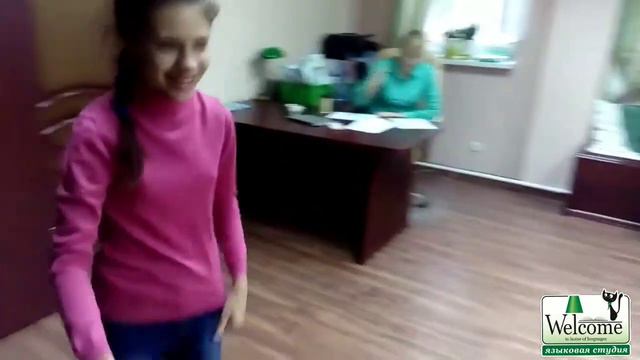 Отрабатываем Present Continuous, уровень Super Minds 4, языковая студия Welcome, Долгопрудный