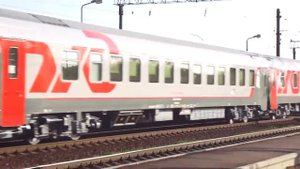 ЧС4Т-375 с поездом Москва - Варшава