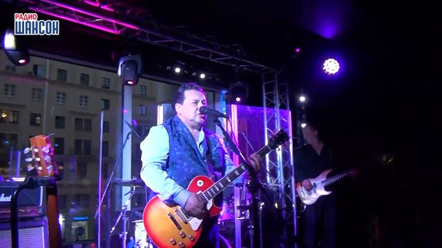 Игорь Саруханов – Парень с гитарой смотреть онлайн