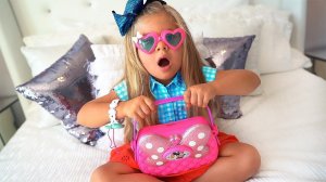 Диана собирается на День Рождения / Dianа is going to a birthday