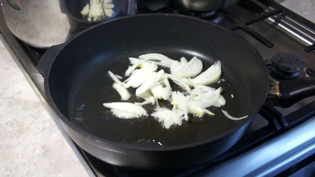 Борщ с запечённой свёклой и стручковой фасолью
