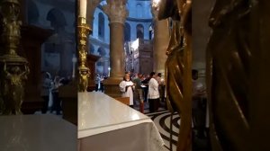 Фрагмент католической службы,в храме Гроба Господня.
