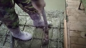 Заливка участка пола в гараже. Стоит ли брать глубинный вибратор бетона