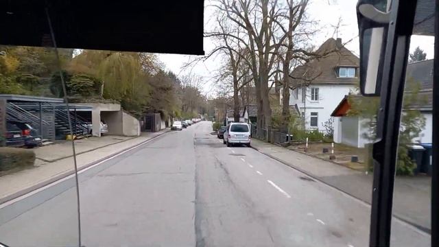 Электробус: водитель рассказывает и показывает. За рулём электробуса.