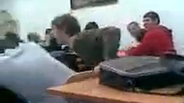 слишком эмоциональный