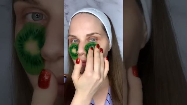 41696 Косметические патчи с киви Love Nature смотреть онлайн