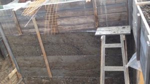 Перекрытие над окнами дома из арболита