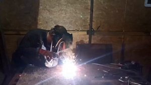 Сварка гвоздём и электродом без обмазки!!! Полезная тренировка для начинающих сварщиков!!! ???