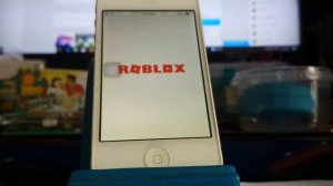 ROBLOX...BUT IT IS ON A IPHONE 4S