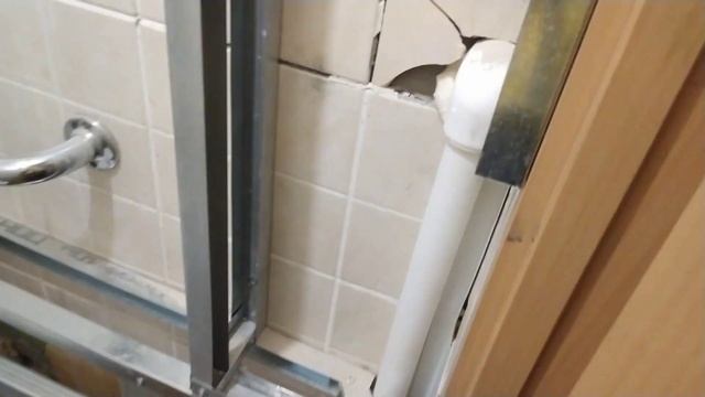 ЗАКРЫВАЕМ Трубы В ТУАЛЕТЕ Пластиковыми ПАНЕЛЯМИ