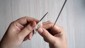 Узор спицами для шали. Схема вязания одна, а узоры разные!