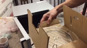 Распаковка - Микроволновая печь Midea EG820CXX