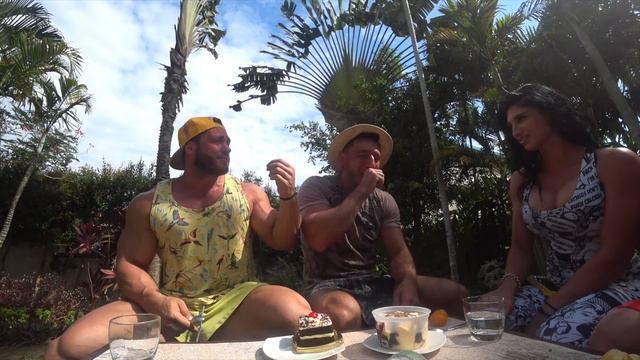 300 ОПАРЫШЕЙ ЗА РАЗ. Eating Challenge Battle. 300 Maggots.
