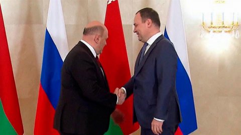 Премьеры России и Белоруссии обсудили совместное противодействие западным санкциям