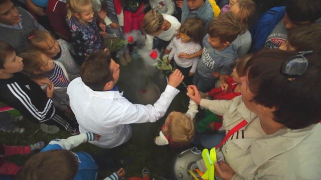 Шоу Ньютона на ДР коттеджного поселка Дуброка