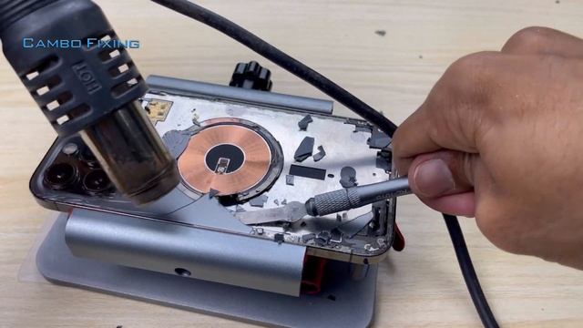 How to Change the Back Glass of Your iPhone 12 Pro Max смотреть онлайн