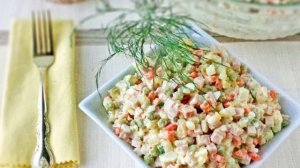 Салат из соленых огурцов. Видео рецепт