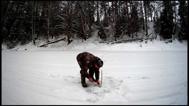 Жесть такого количества налимов я ещё не ловил Вот это я понимаю рыбалка смотреть онлайн