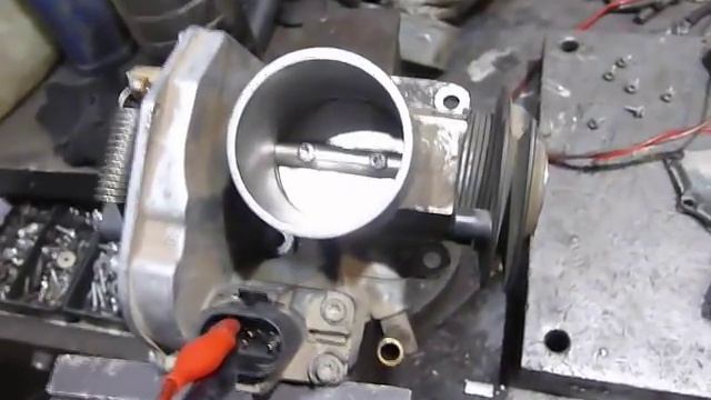 Восстановление дросселя Skoda AEE, нет холостого хода. Ремонт дросселя смотреть онлайн