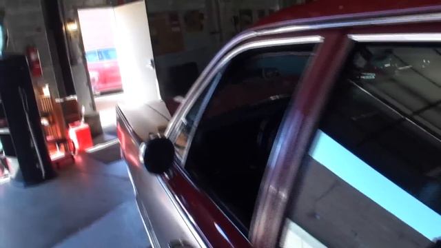 1970 Plymouth Sport Suburban Station Wagon in Red & 383 Engine Sound My Car Story with Lou Costabil смотреть онлайн