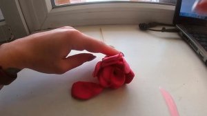 Роза из легкого пластилина на 14 февраля фигурка поделки