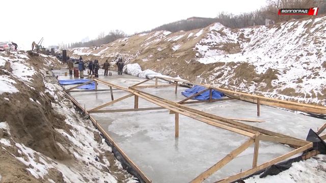 На центральной набережной идут берегоукрепительные работы смотреть онлайн