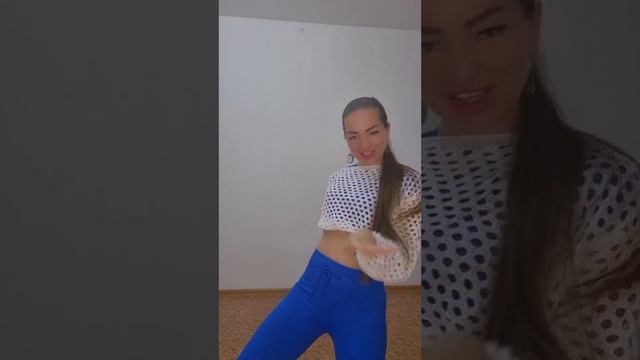 Танец - #shorts #движение #принятие #psychology #проявленность #энергоментор #мыразные #танцуй #муза