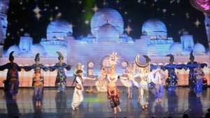 Танцевальное шоу Восток – Запад