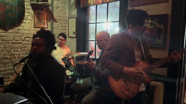 Snowing in Alpine : Live in the Organ Lounge смотреть онлайн