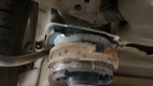 Замена сайлентблоков задней балки Рено Лагуна 3. к9к
