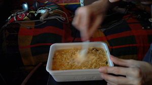 Доширак Plus с курицей. Видео 2 - пробуем и оцениваем