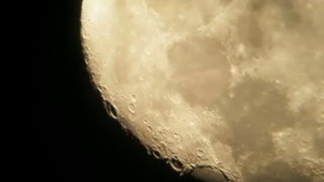 moon quick shadow ufo around the 43 second mark смотреть онлайн